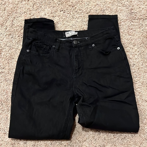 Free People Jeans Black Size 26 High Rise Skinny - Picture 4 of 7